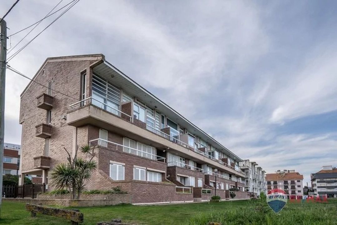 TRES AMBIENTES VISTA AL MAR PINAMAR PLANTA BAJA