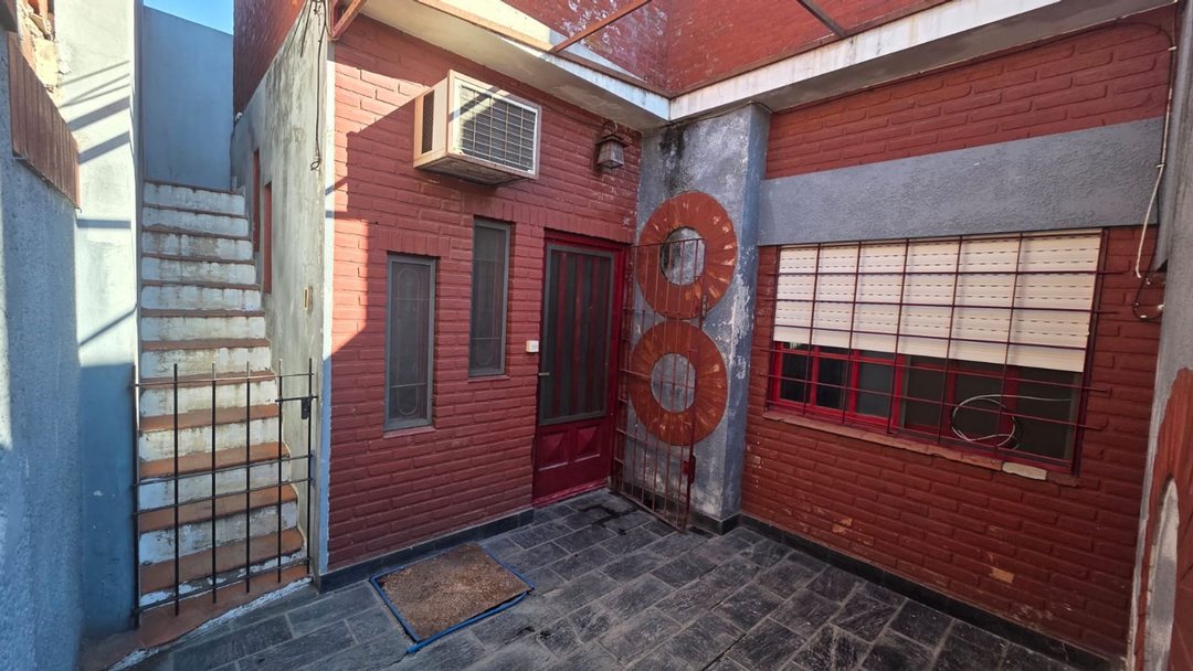 VENTA  CASA PH EN VILLA TESEI