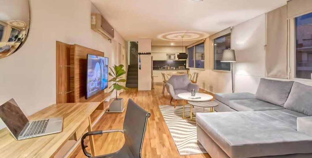 VENTA CON RENTA USD- TRIPLEX C COCHERA EN BELGRANO