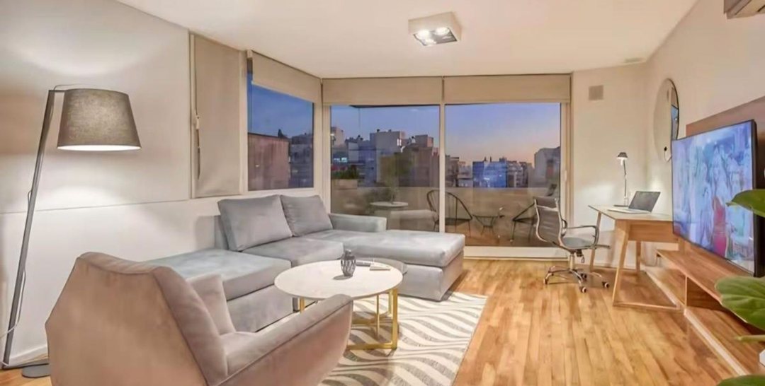 VENTA TRIPLEX C COCHERA Y TERRAZA EN BELGRANO