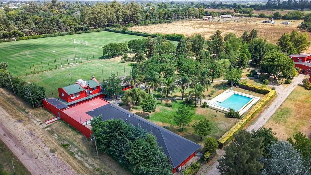 Predio en Venta Merlo Canchas Fútbol 11 Pileta Spa