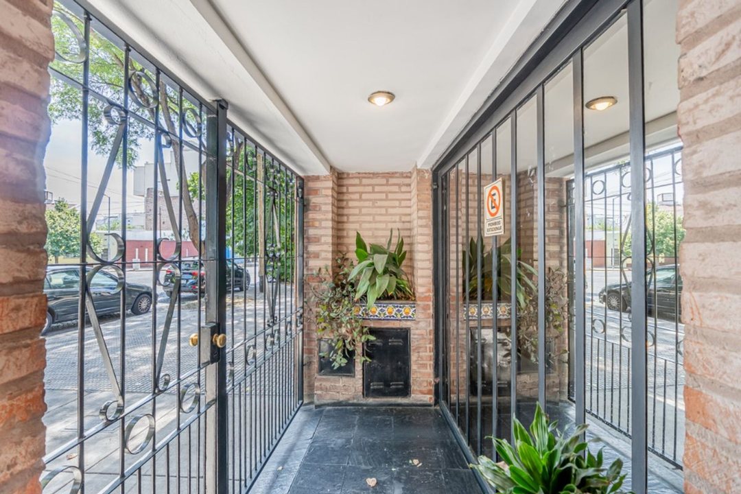 VENTA CASA 5 AMB COCHERA TERRAZA VELEZ SARSFIELD