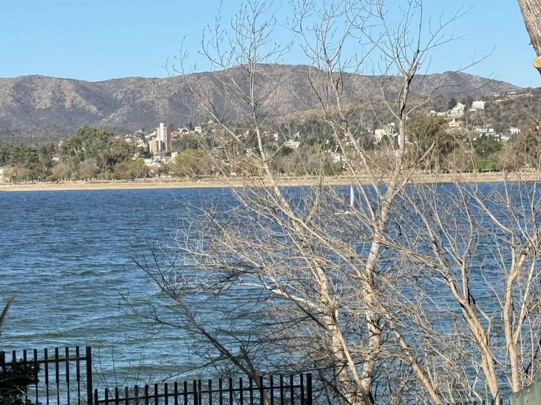 VENTA LOTE 587 METROS VILLA DEL LAGO. CARLOS PAZ