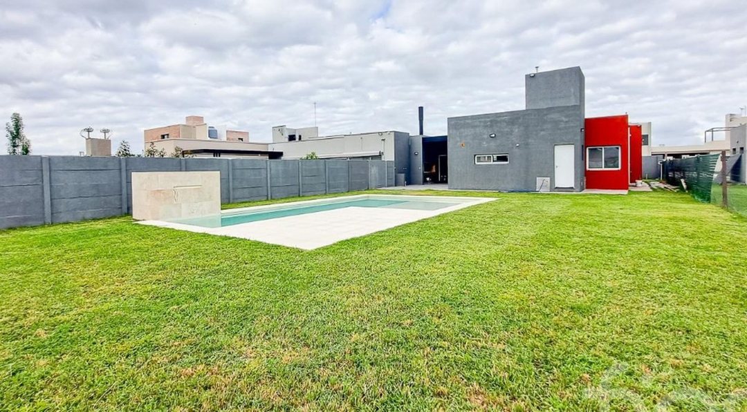VENTA DE CASA, DON MATEO 2 DORMITORIOS CON PILETA