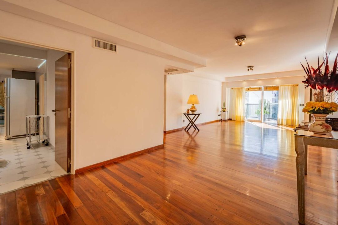 VENTA DEPARTAMENTO 5 AMBIENTES COCHERA RECOLETA