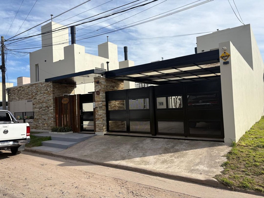 VENTA COMPLEJO ESTUDIANTES ZAVALLA INVERSIONISTAS