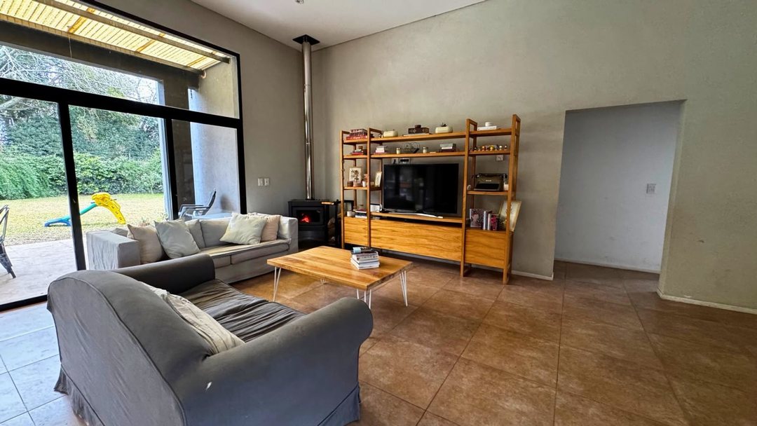 VENTA CASA 4AMB C/COCHERA+QUINCHO+PILETA - ESCOBAR