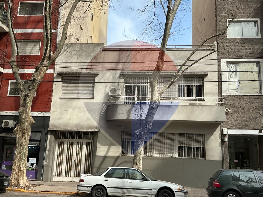 CABALLITO: VENTA DE CASA SOBRE LOTE PROPIO