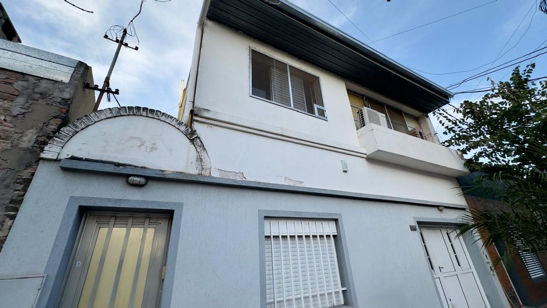 VENTA PLANTA ALTA 3 DORMITORIOS Y TERRAZA