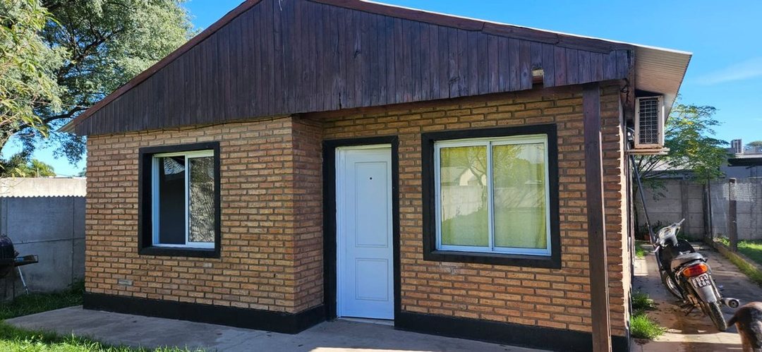 VENTA/CASA/3DORMITORIOS/LEHMANN/APTA CREDITO