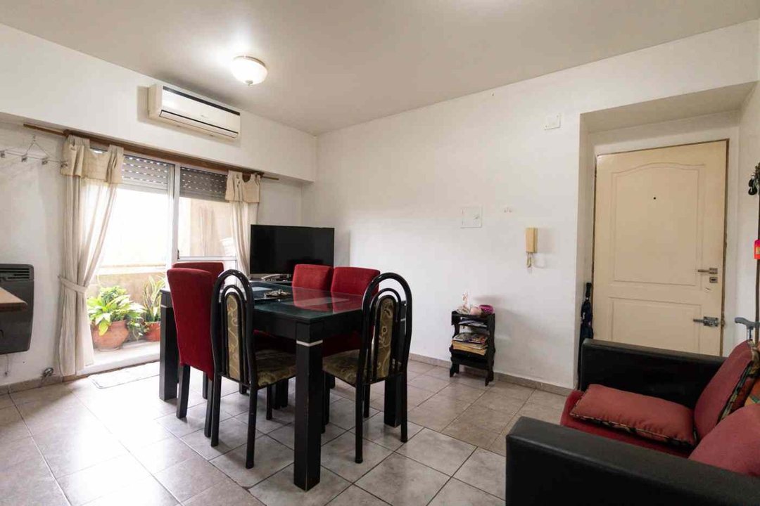 DEPARTAMENTO DE 2 DORMITORIOS EN VENTA LA PLATA