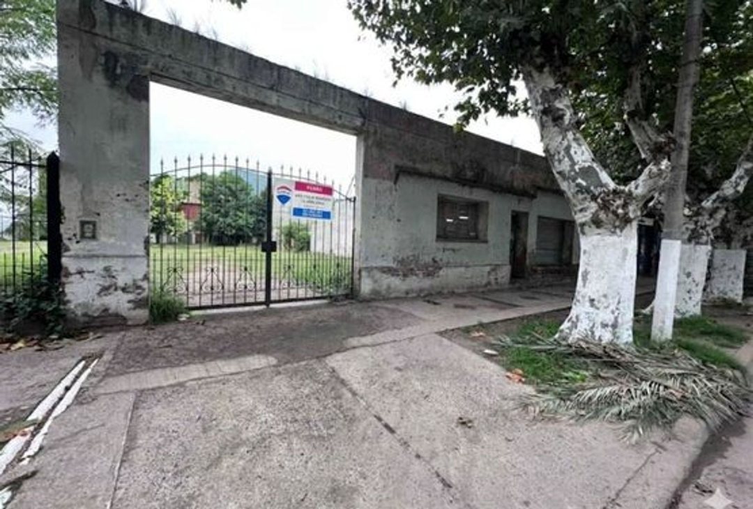 VENTA GALPÓN/DEPÓSITO CON PARQUE - MARCOS PAZ