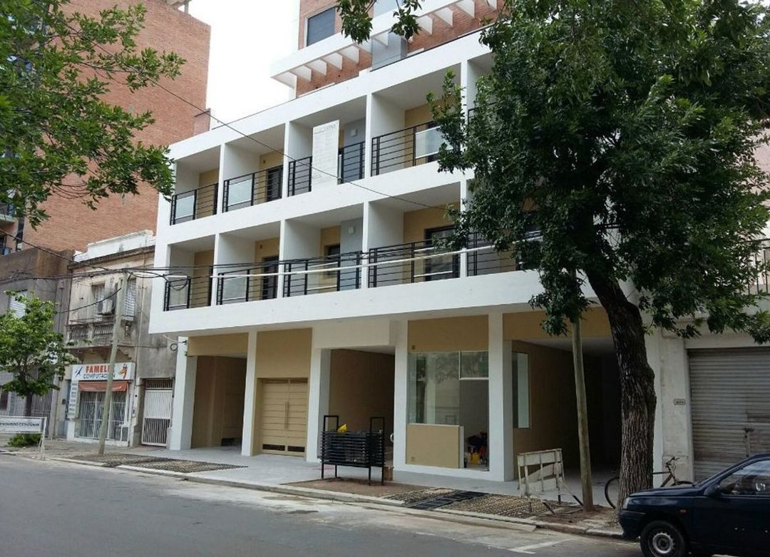 VENTA COCHERA BARRIO CONSTITUYENTES