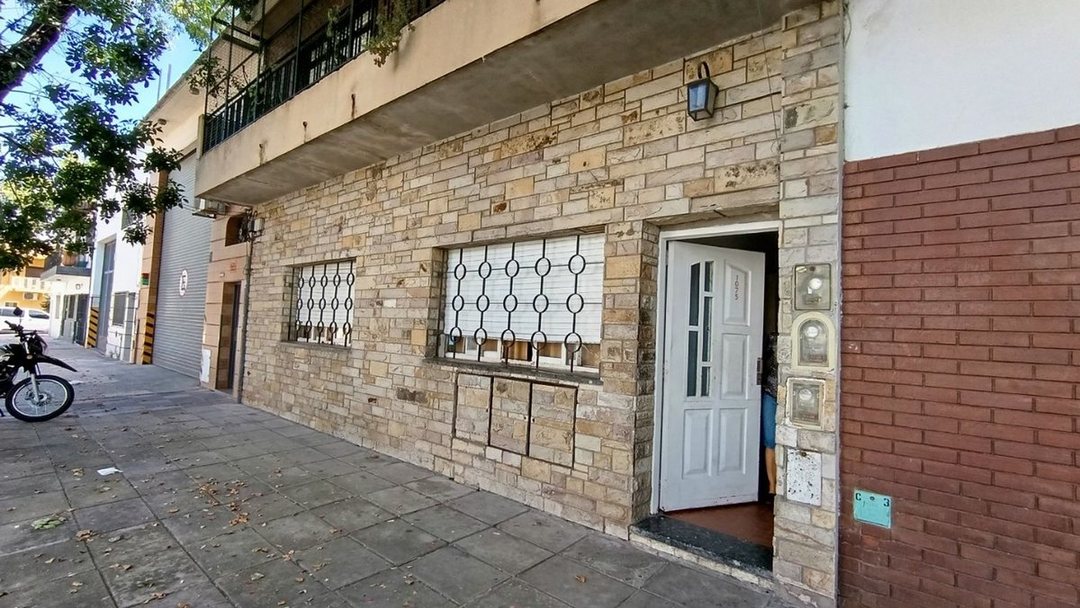 PH 3 AMB PARQUE CHAS TERRAZA Y PATIO - OPORTUNIDAD