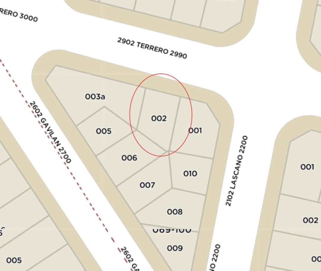CASA A RECICLAR O LOTE EN PATERNAL