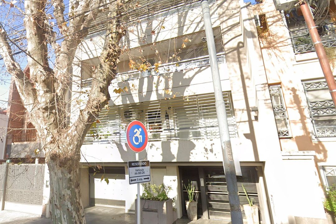 Venta Cochera fija. Pola 200. Liniers