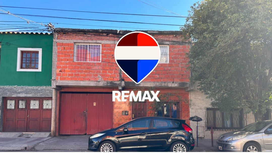 CASA VENTA MACROCENTRO + DEPARTAMIENTO