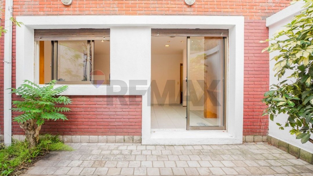 VENTA 1 AMBIENTE CON PATIO . BOEDO . 45 M2