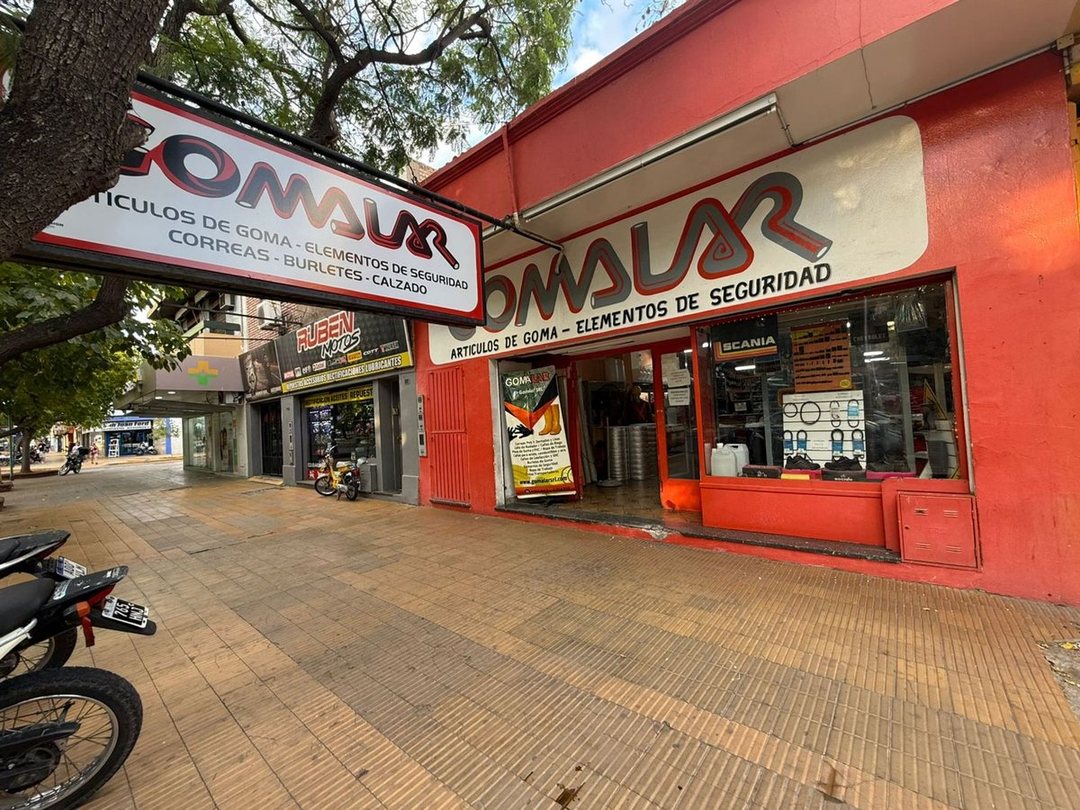 SALON COMERCIAL MAS GALPON. AV RAWSON, CAPITAL