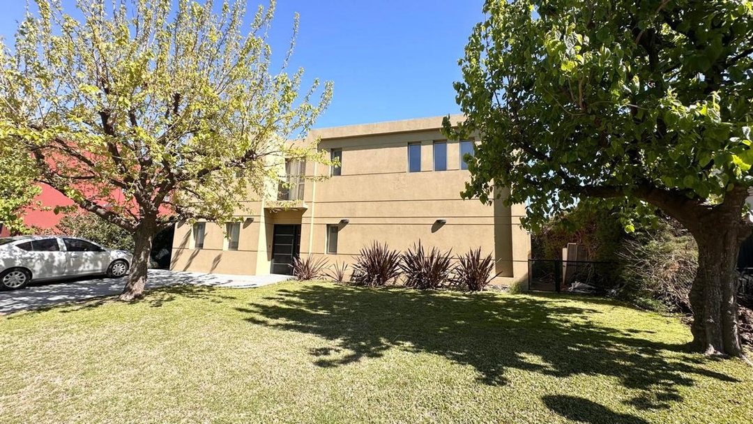 Venta Casa con pileta - Villa Olivos, Ramal Pilar