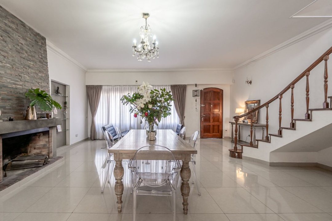 VENTA CASA 6 AMB. VILLA SARMIENTO-PILETA-PARRILLA