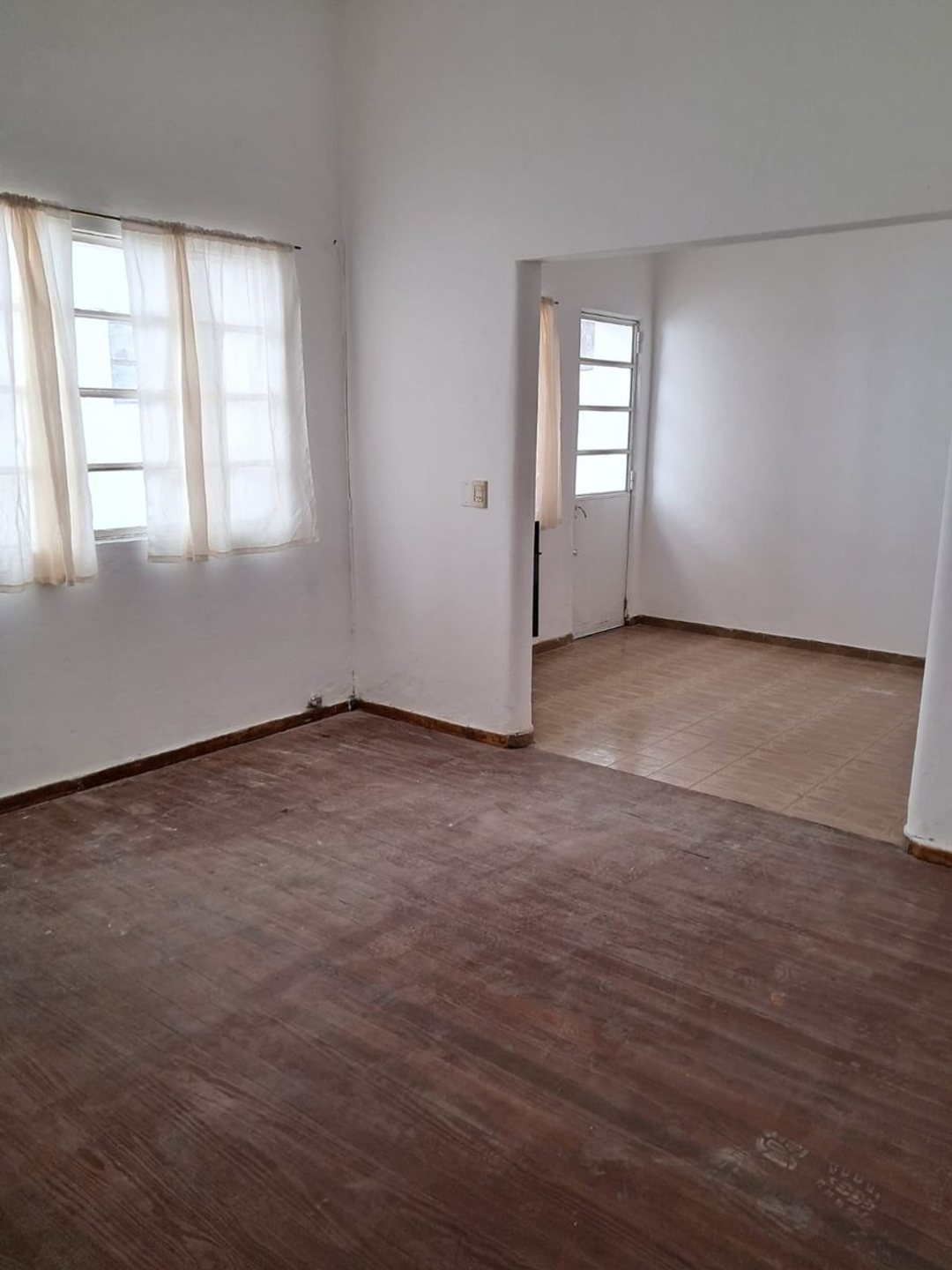 CASA EN VENTA EN PERGAMINO A REFACCIONAR