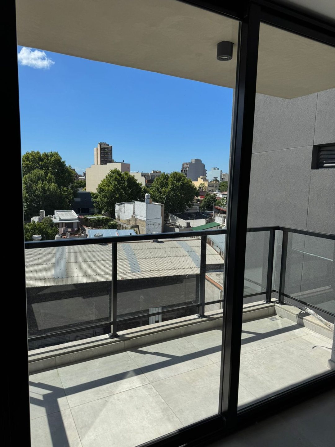 Alquiler dos ambientes balcon Monte Castro