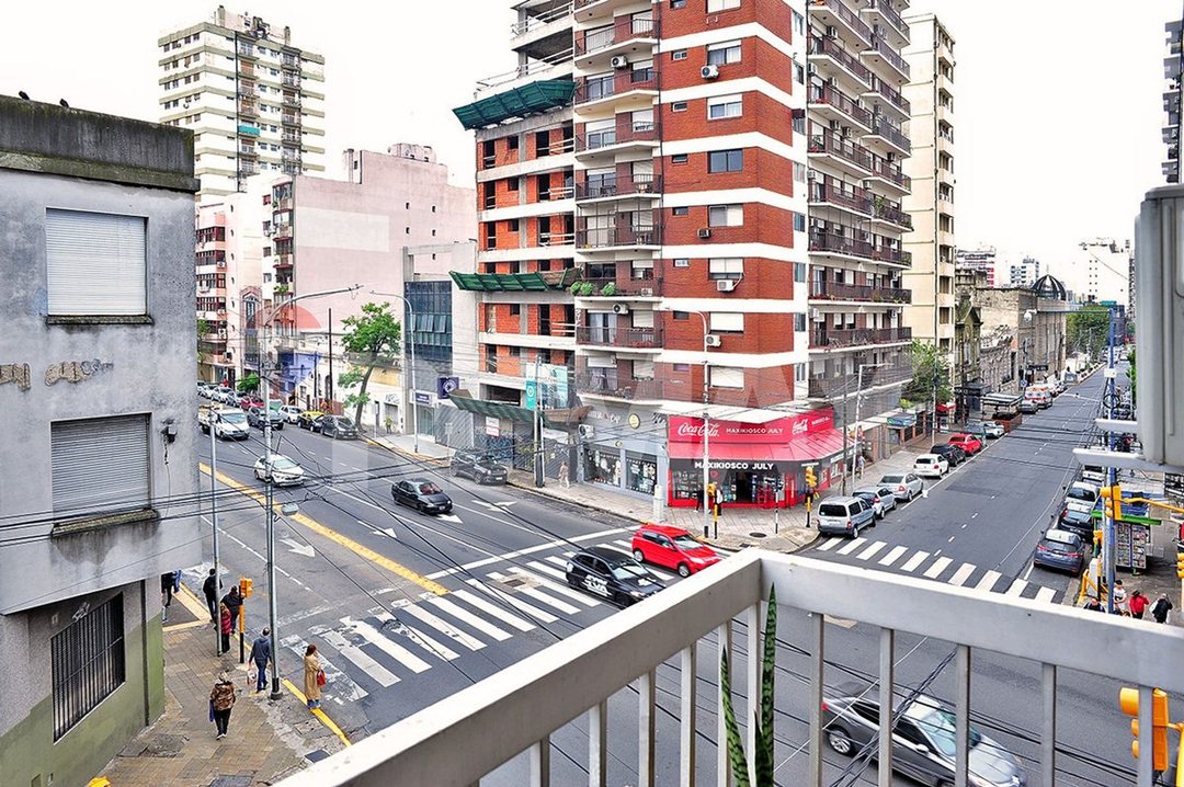 Venta depto 3 ambientes Avellaneda centro Balcon
