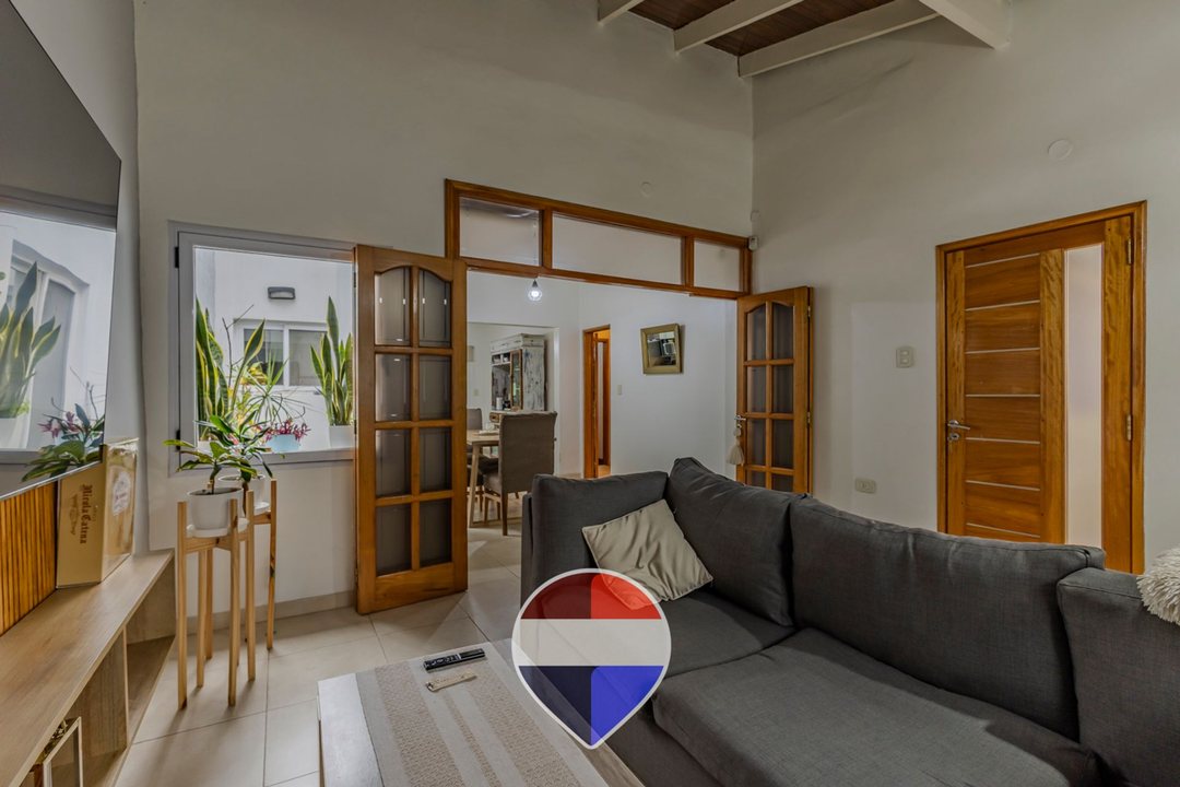 CASA EN VENTA LA PLATA
