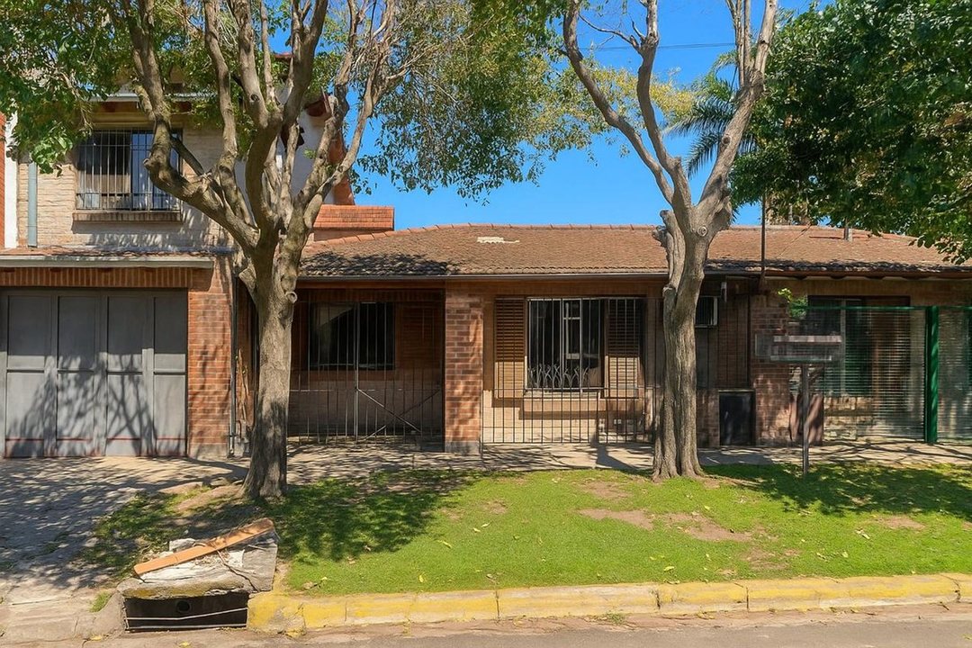VENTA CASA 5 AMBIENTES DON TORCUATO BARRIO COLCAS