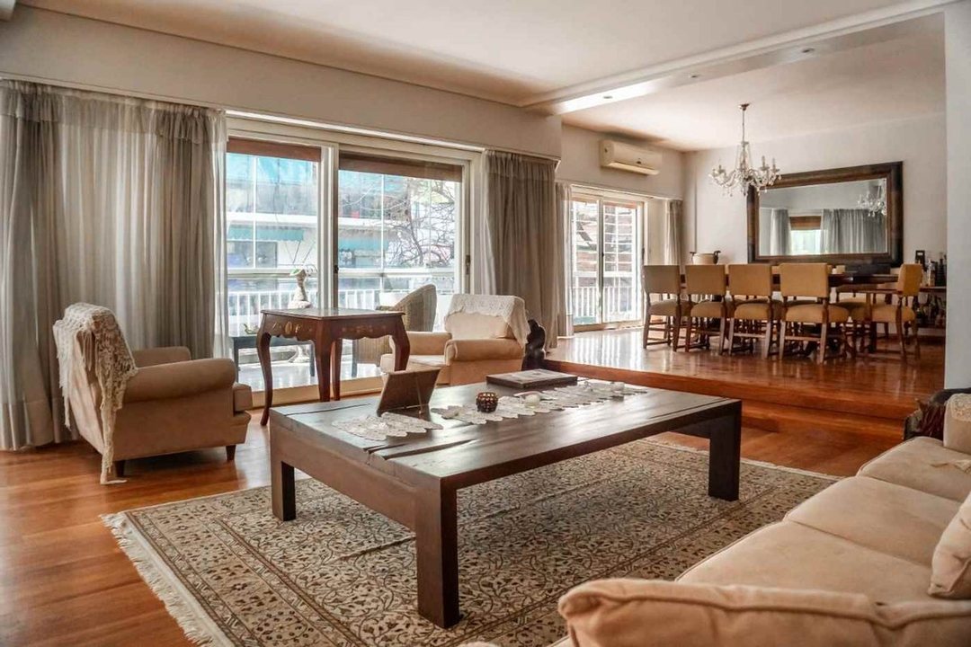 VENTA PISO 4 AMBIENTES FRENTE AL PARQUE RIVADAVIA