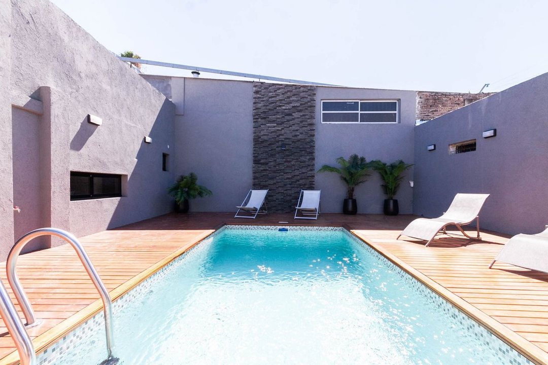 Casa 4 amb hecha a nuevo, con piscina y 3 cocheras