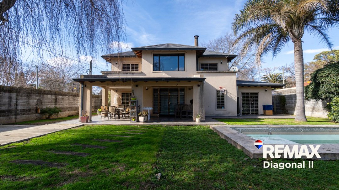 CASA EN VENTA EN VILLA ELISA