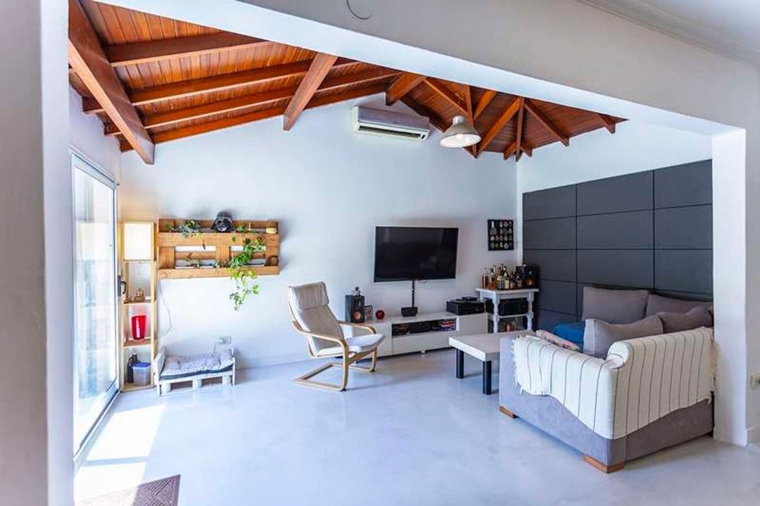 CASA 5 AMBIENTES JARDIN LOMAS DE ZAMORA