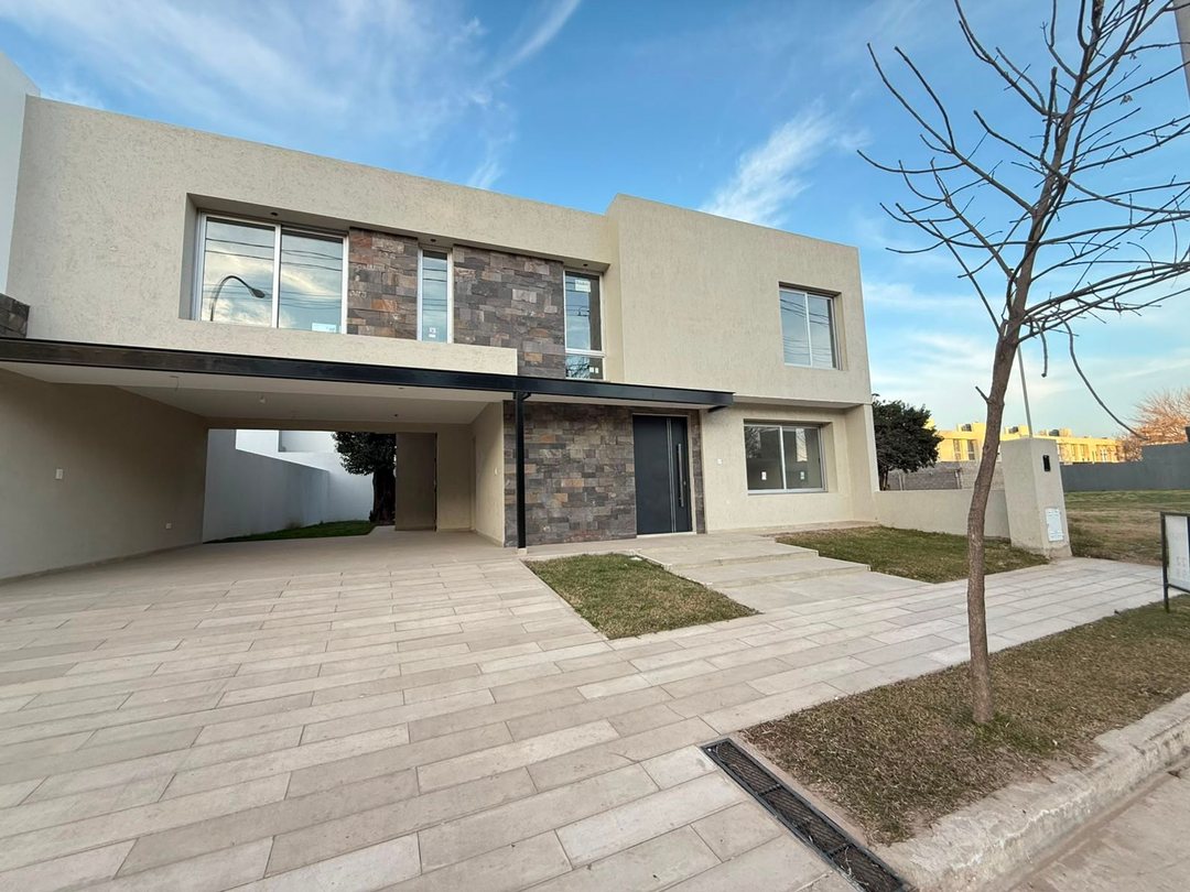 VENTA CASA 3 DOR. B°JARDIN DE LAS TEJAS ZONA SUR