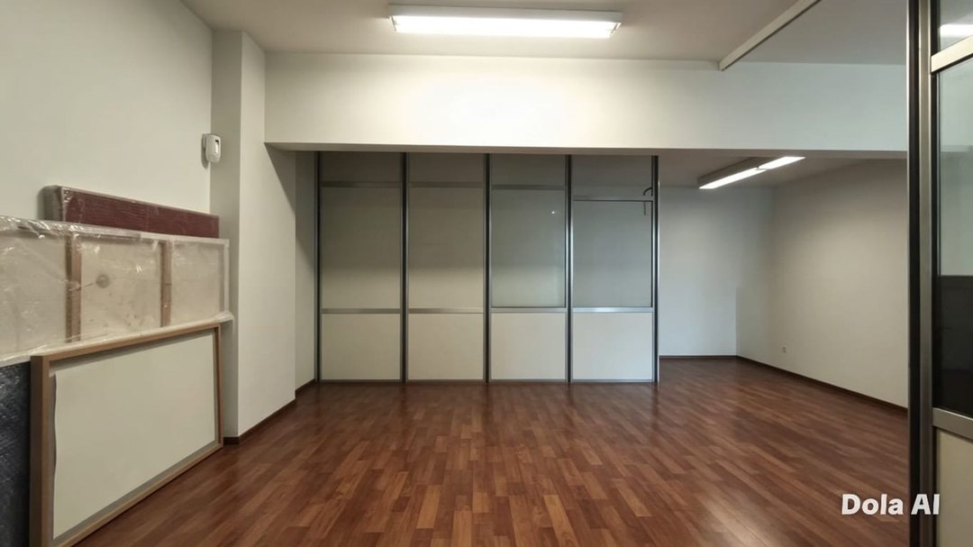ALQUILER OFICINA MONSERRAT VERSATIL Y BIEN UBICADA