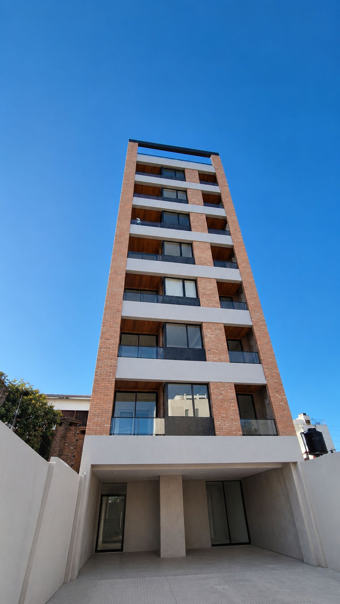 DEPARTAMENTO 2 AMBIENTES CON COCHERA EN QUILMES
