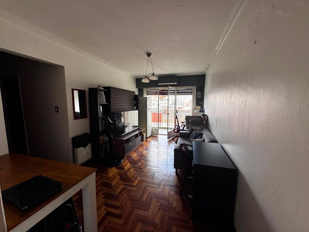 Venta Departamento de 3 Ambientes c/ Balcón Flores