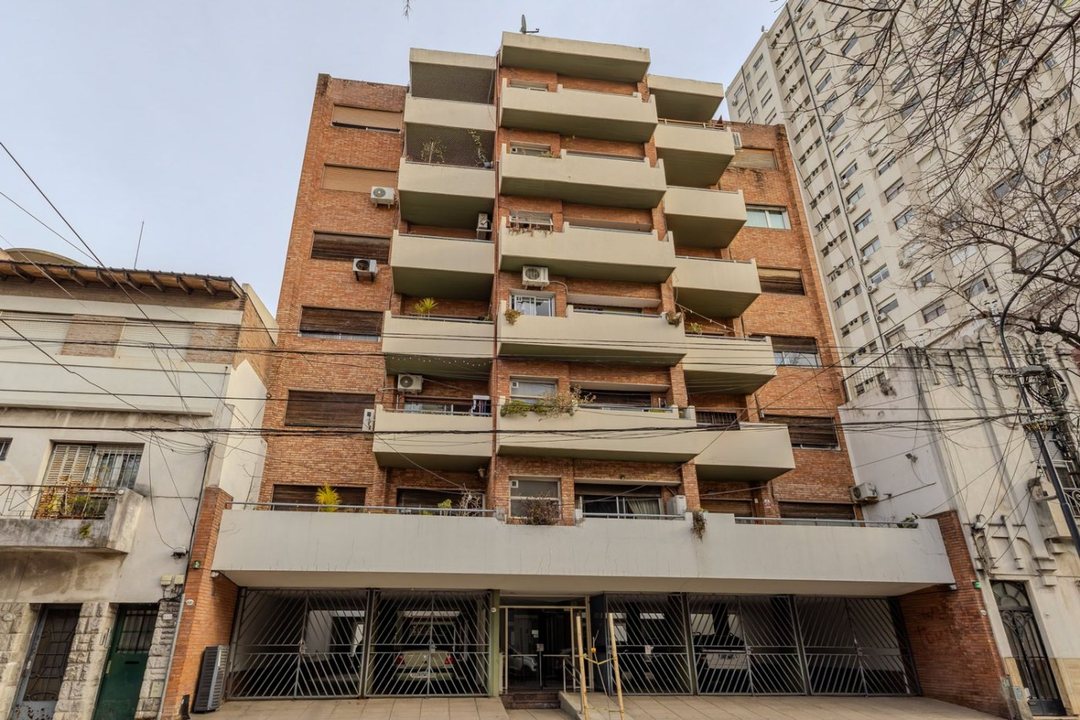 Venta Monoambiente Colegiales con balcón.Cochera