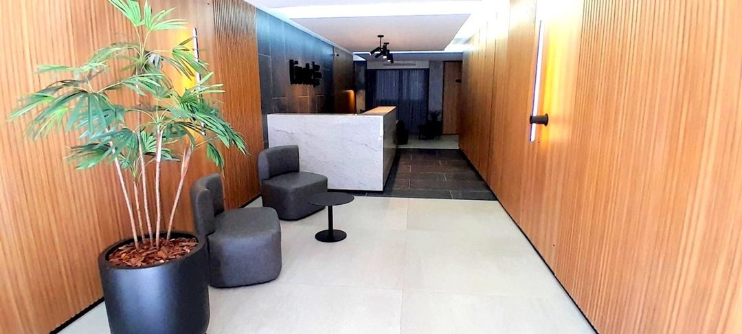 VENTA OFICINA EN BELGRANO A ESTRENAR CON BALCÓN