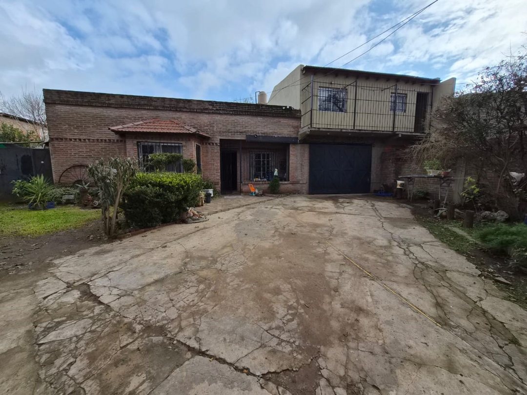 Venta Casa 4 amb+4 dptos renta G Rodriguez Ruta 28