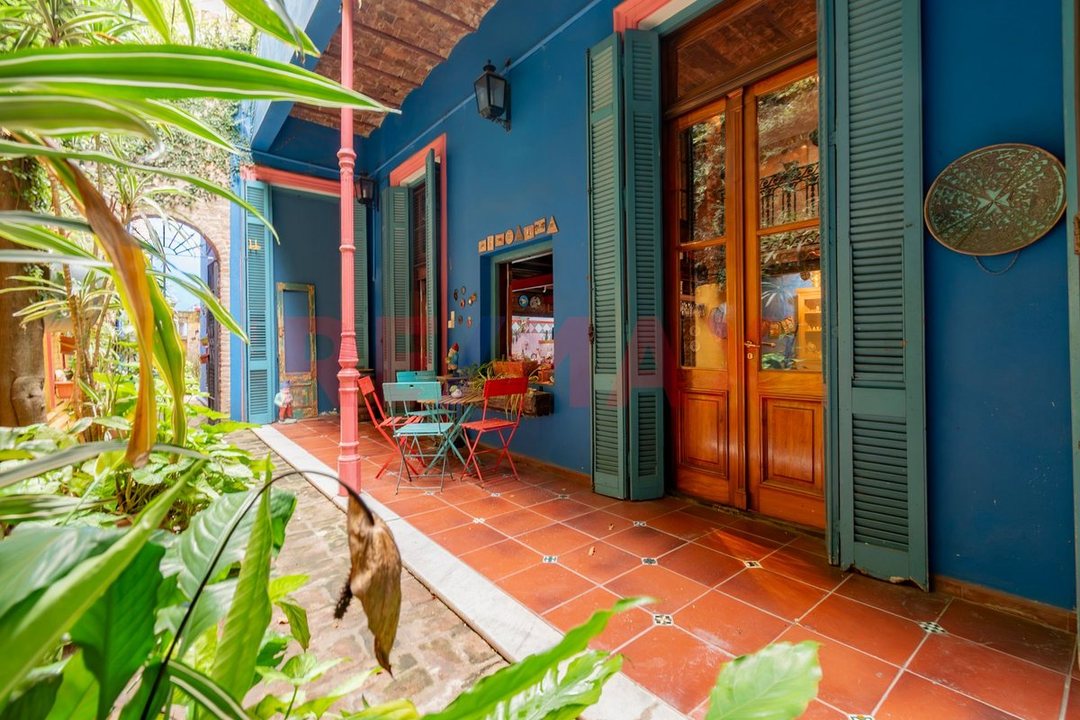 VENTA CASA 7 AMB. EN CABALLITO CON PATIO Y TERRAZA