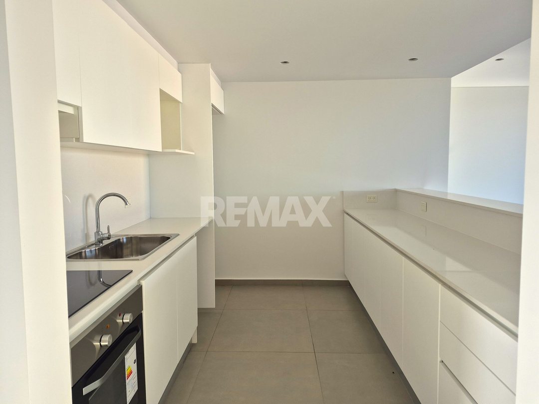 Dpto de 2 Dorm, en Suite con Terraza y Cochera