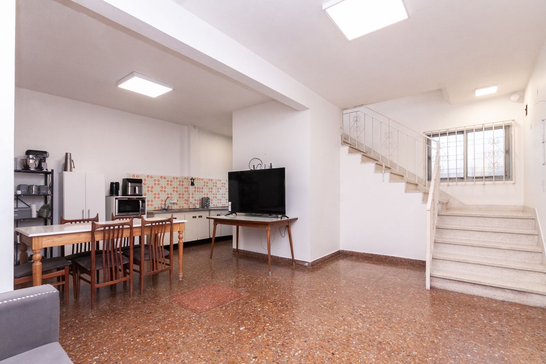 VENTA CASA 3 DORM, 2 BAÑOS, GARAGE, PATIO/TERRAZA