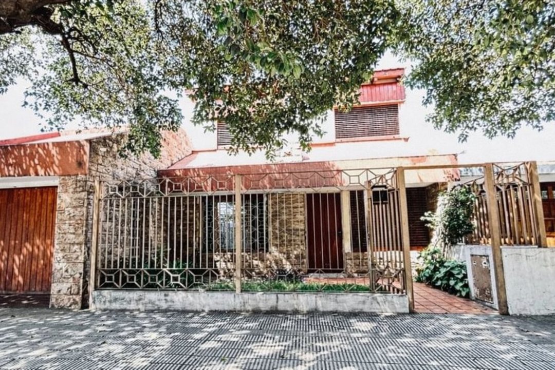 VENTA CASA DE 2 PISOS  EN PARQUE ATLANTICA