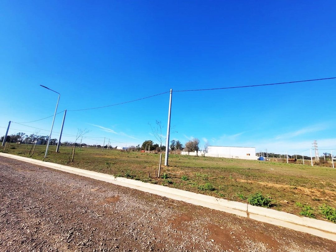 Venta Lote 300 m2 Villa Robles. Bv Urquiza. Slzo