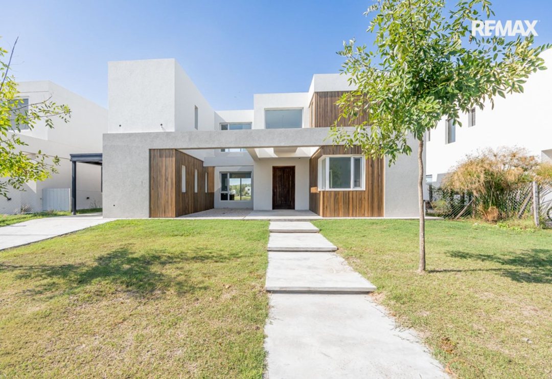 VENTA CASA A ESTRENAR S LA LAGUNA BO SANTA ANA