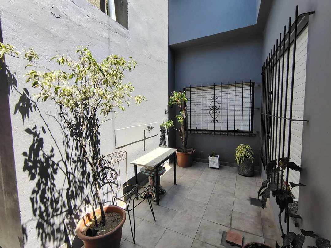 PH 3 amb. Coch. Patio. Terraza. Luz. Sin expensas