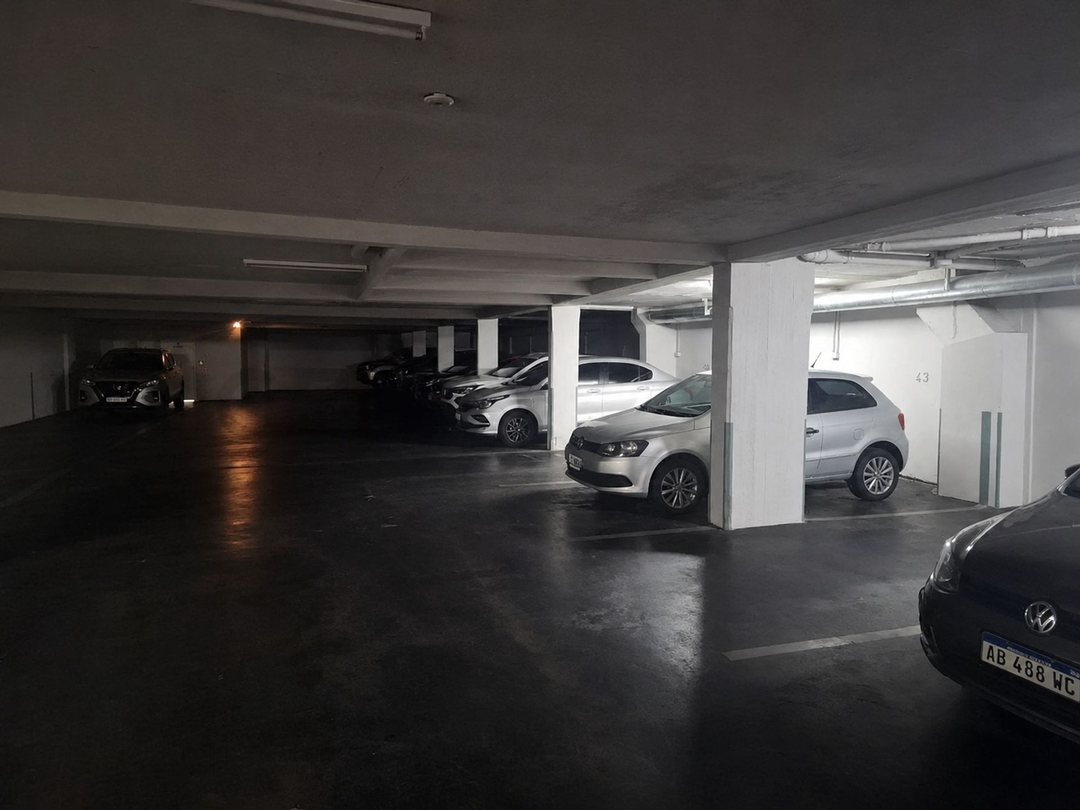 COCHERA FIJA CUBIERTA EN VENTA EN VILLA URQUIZA