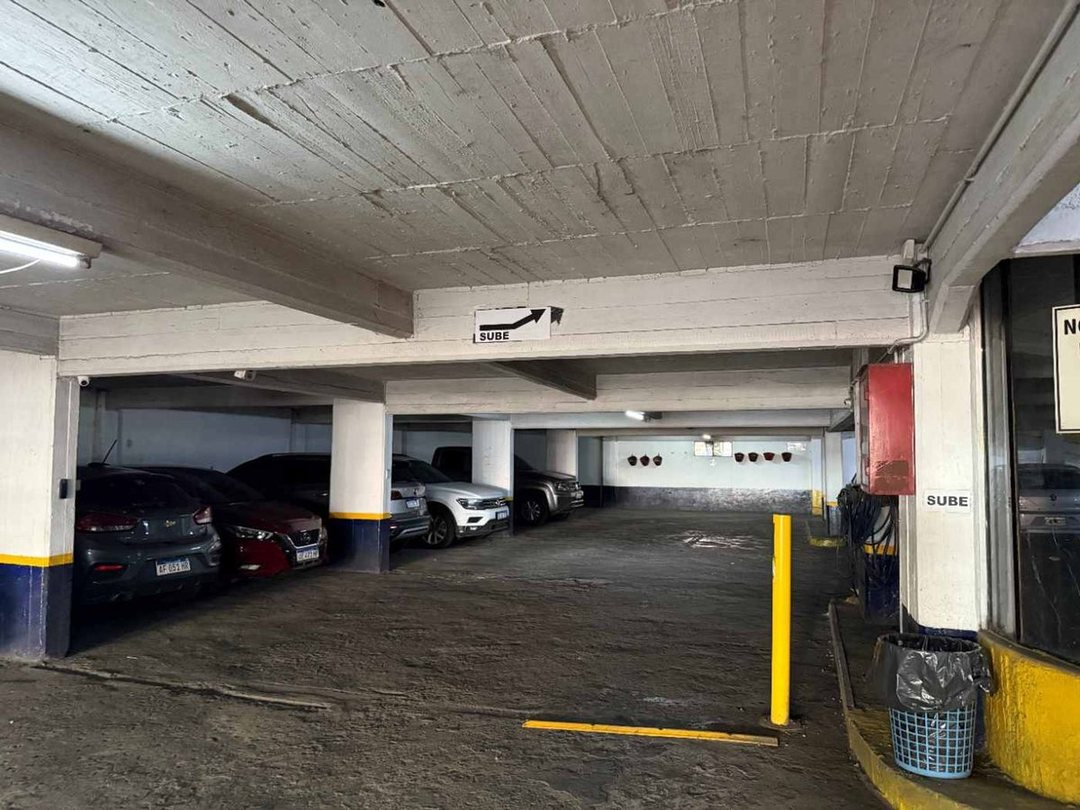 VENTA COCHERA OPORTUNIDAD ZONA CENTRO ROSARIO